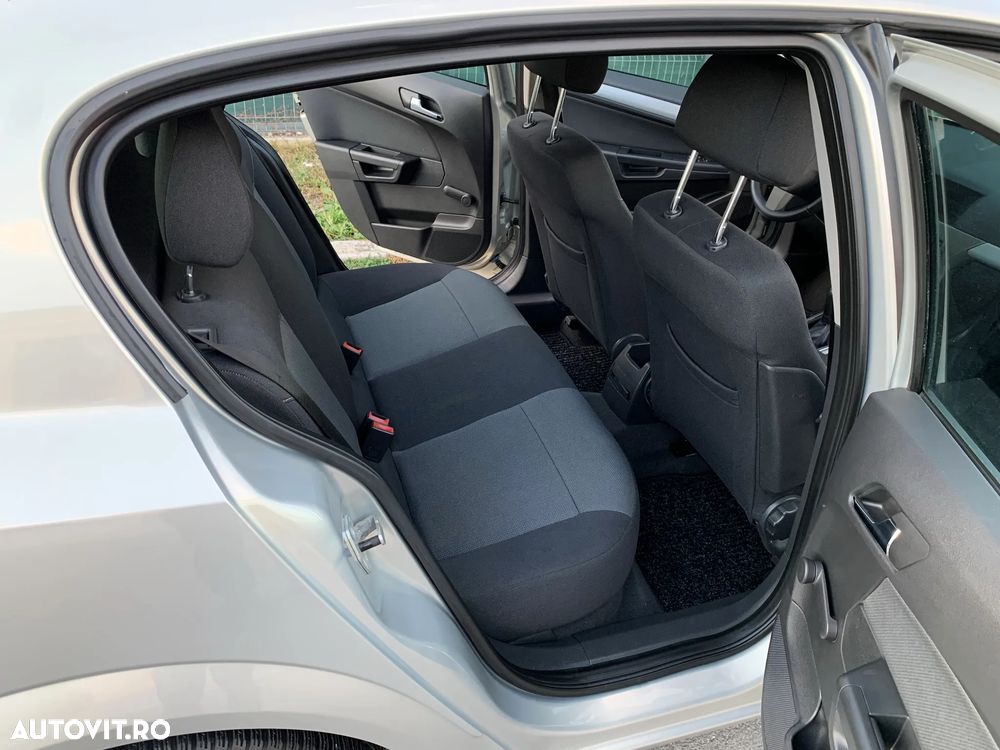 Opel Astra Classic 1.6i - 18