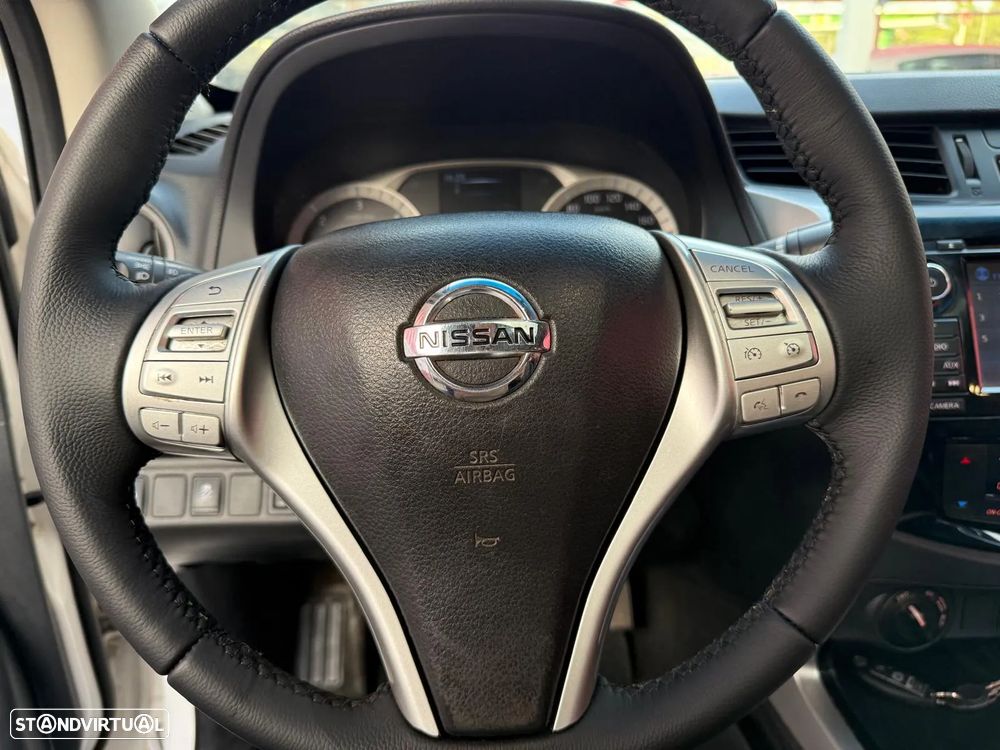 Nissan Navara 2.3 dCi CD 4WD Tekna AT - 17