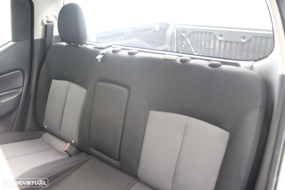 Mitsubishi L200 2.3 DI-D CD Invite 4WD - 15