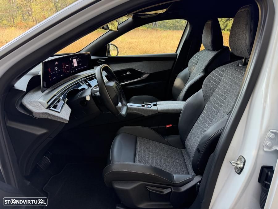 Peugeot 3008 1.2 Hybrid Allure Pack e-DCS6 - 11