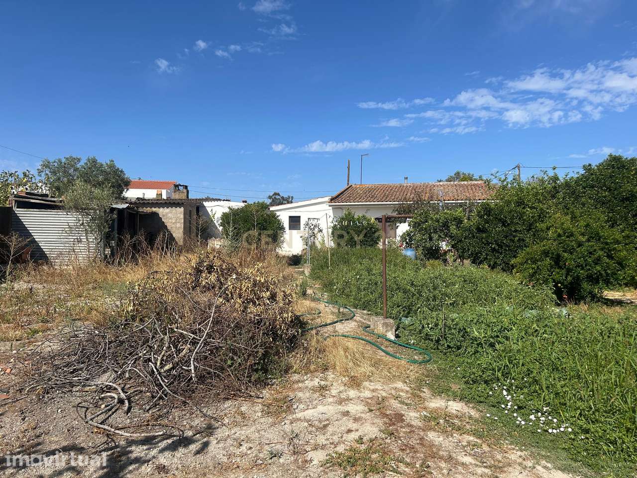Terreno Urbano Murado com Furo de Água e Eletricidade – Casével, Castr - Grande imagem: 2/8