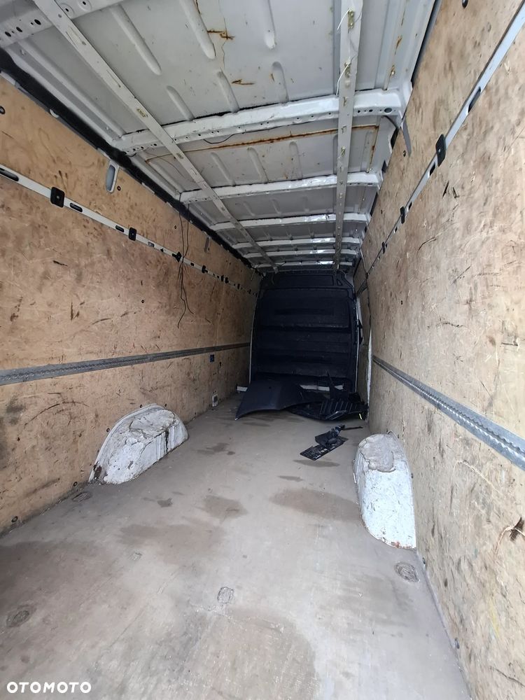 Volkswagen Crafter - 7
