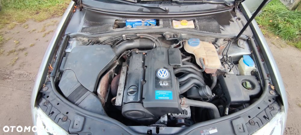 Volkswagen Passat - 16