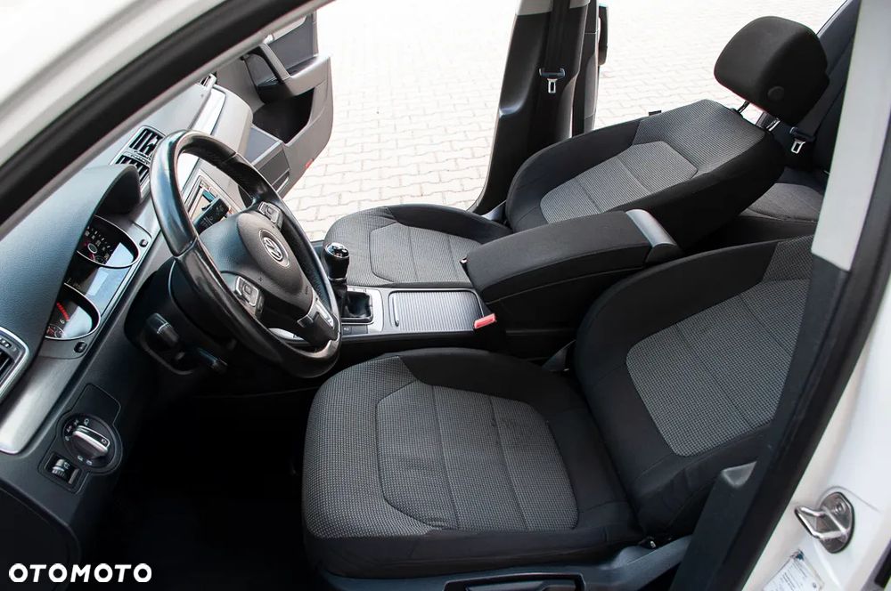 Volkswagen Passat 2.0 Blue TDI SCR Highline - 40