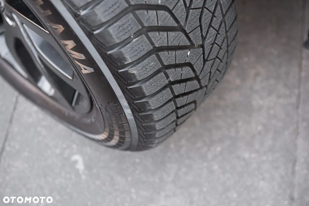 Land Rover Discovery Sport - 33