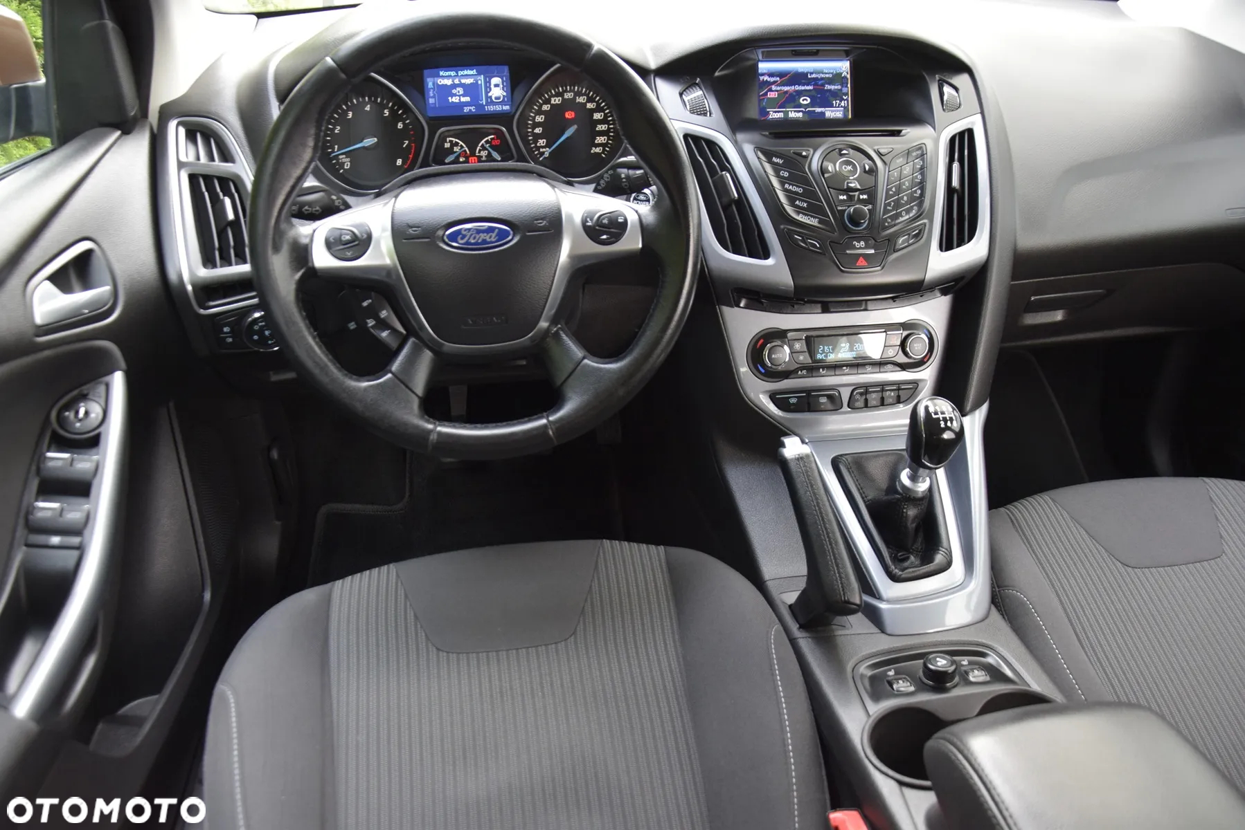 Ford Focus Turnier 1.0 EcoBoost Start-Stopp-System TITANIUM - 5