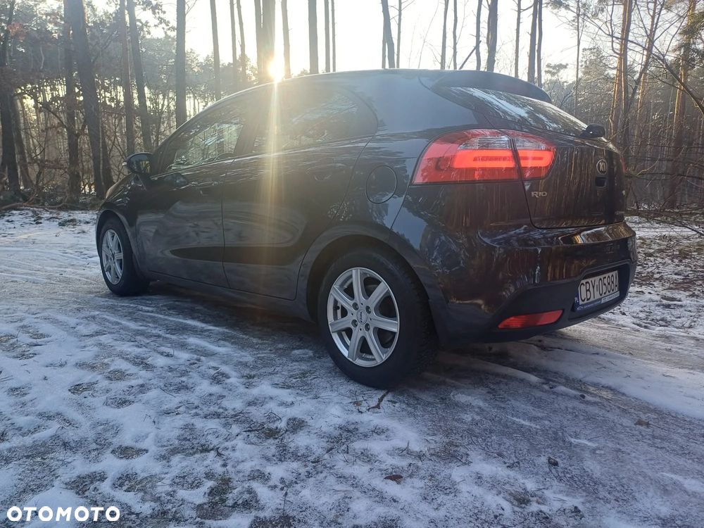 Kia Rio 1.2 Business Line - 10