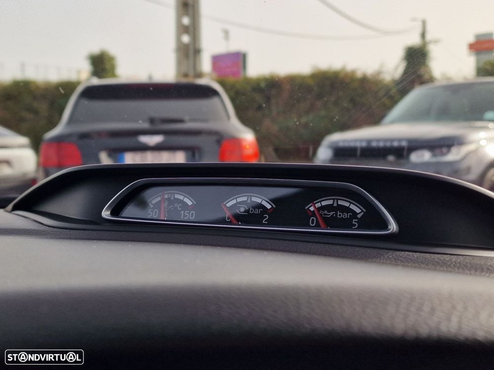 Ford Focus SW 2.0 TDCi ST-2 - 30