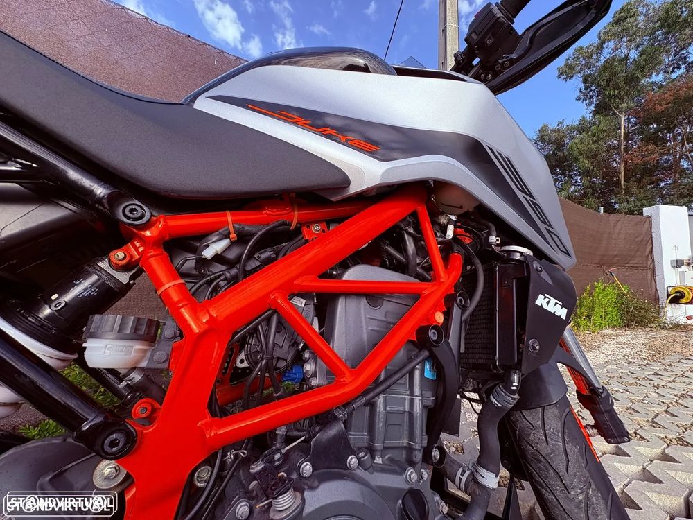 KTM Duke 390 - 8