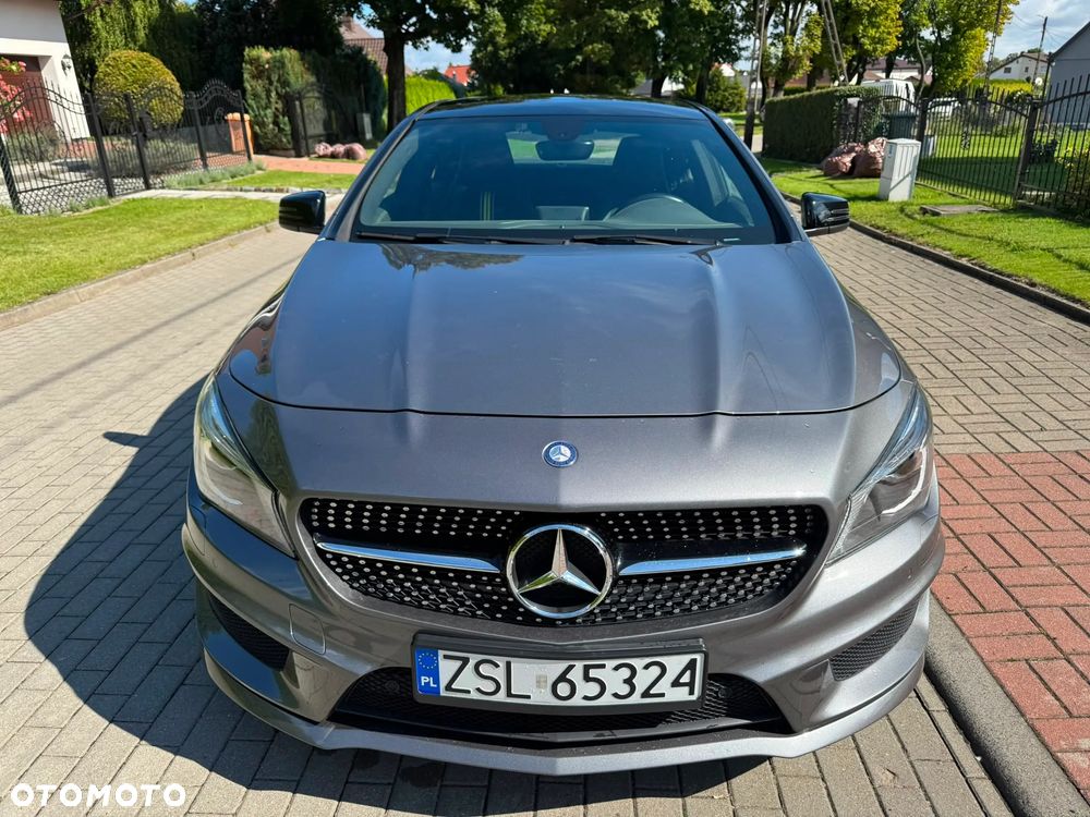 Mercedes-Benz CLA 250 7G-DCT AMG Line - 2