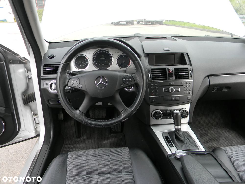 Mercedes-Benz Klasa C - 12
