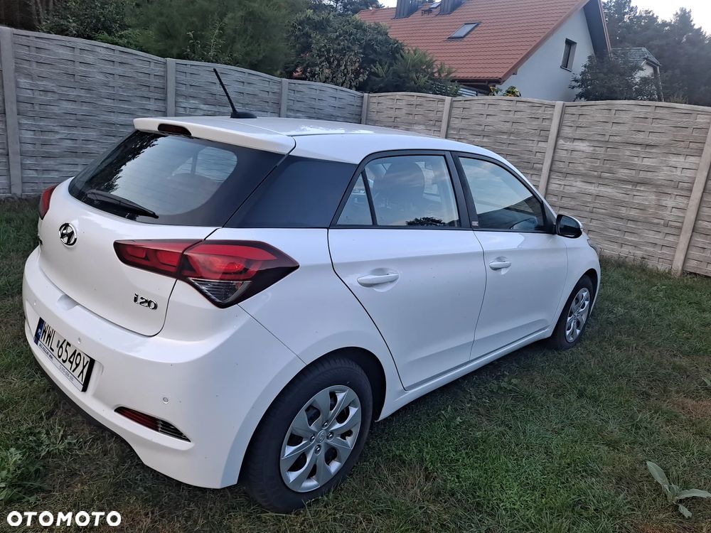 Hyundai i20 - 10