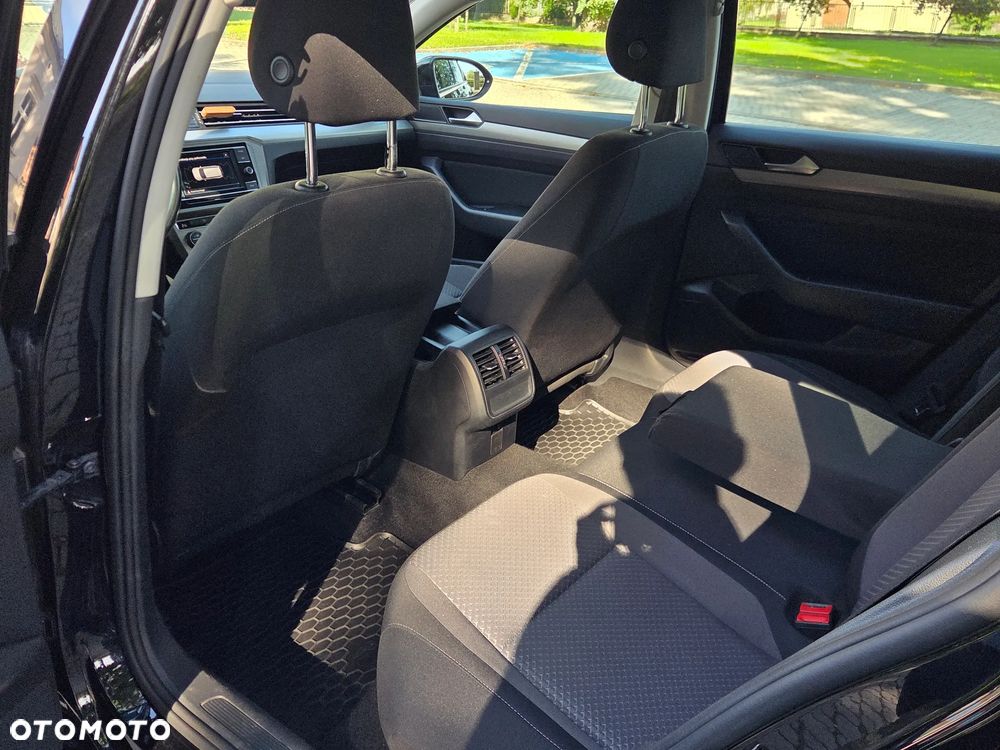 Volkswagen Passat Variant - 20