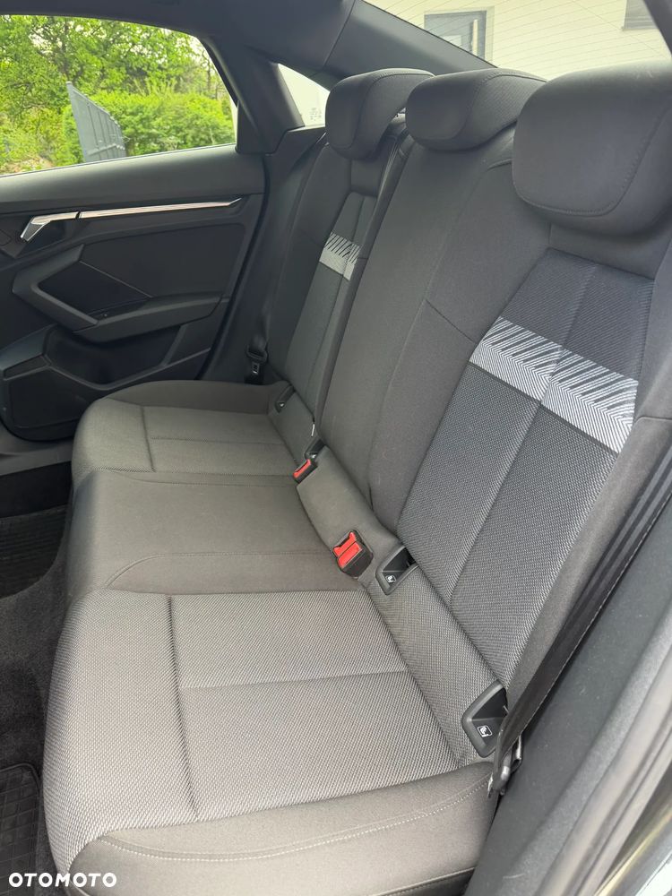 Audi A3 Limousine 35 TFSI mHEV S Line S tronic - 8