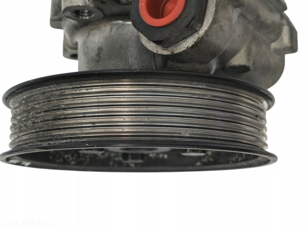 POMPA WSPOMAGANIA Audi A6 C6 2.0 TDI BRE 038145255B - 3