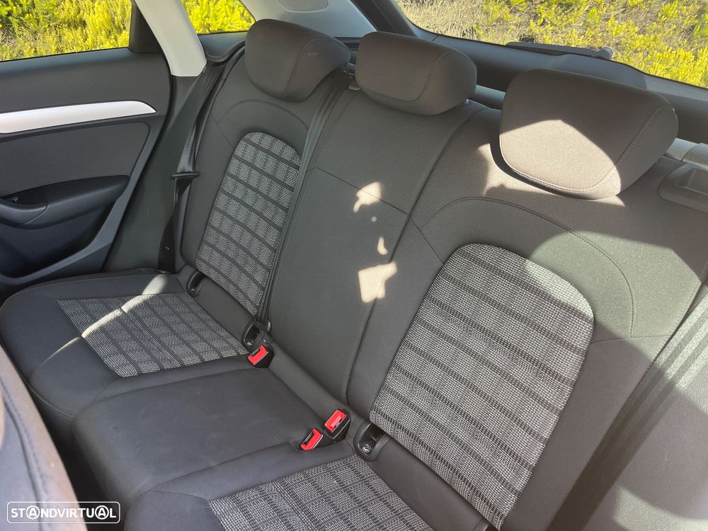 Audi Q3 2.0 TDI S-line - 17