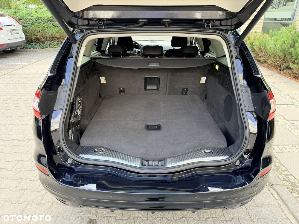 Ford Mondeo - 10