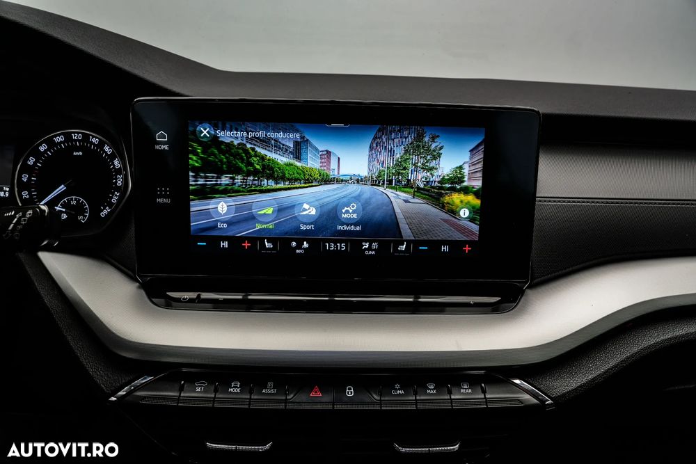 Skoda Octavia 2.0 TDI DSG Style - 20