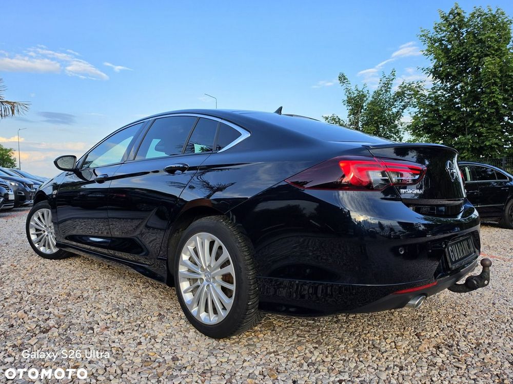 Opel Insignia - 12