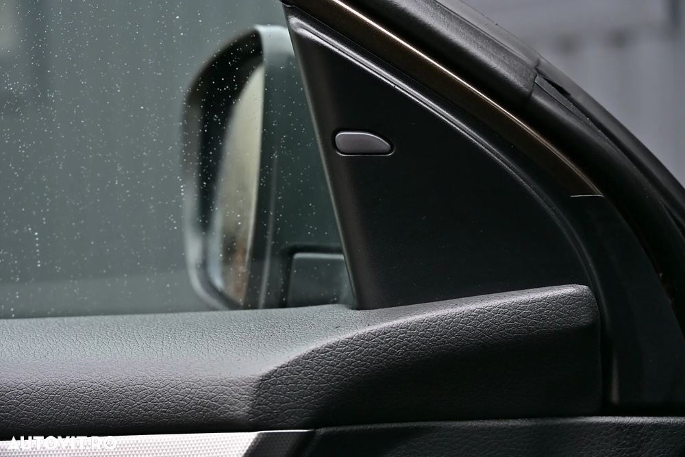 Nissan Qashqai 1.6 DCI Xtronic TEKNA+ - 36