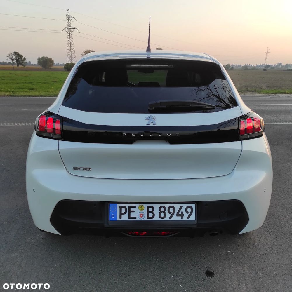 Peugeot 208 - 33
