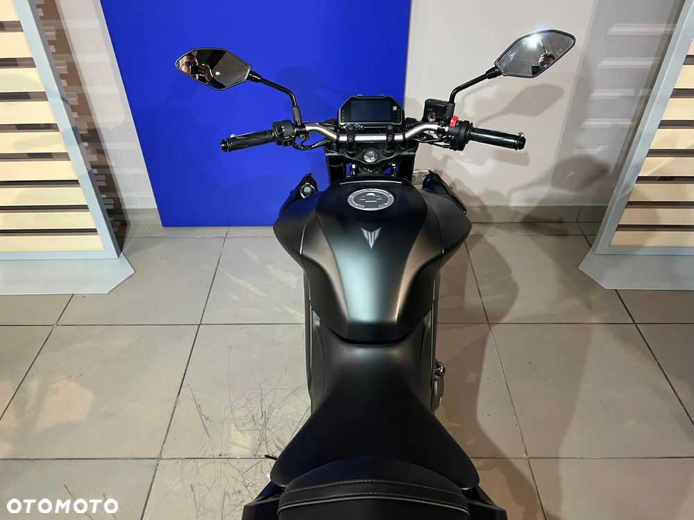 Yamaha MT - 6
