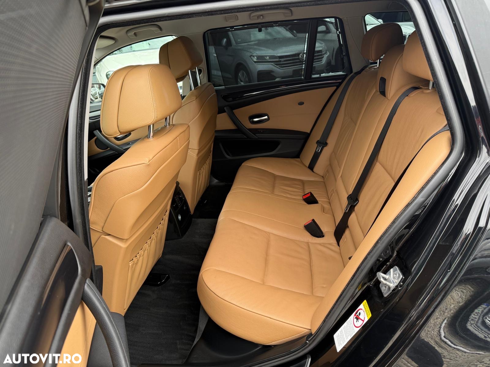 BMW Seria 5 520d Touring Aut. Edition Exclusive - 8