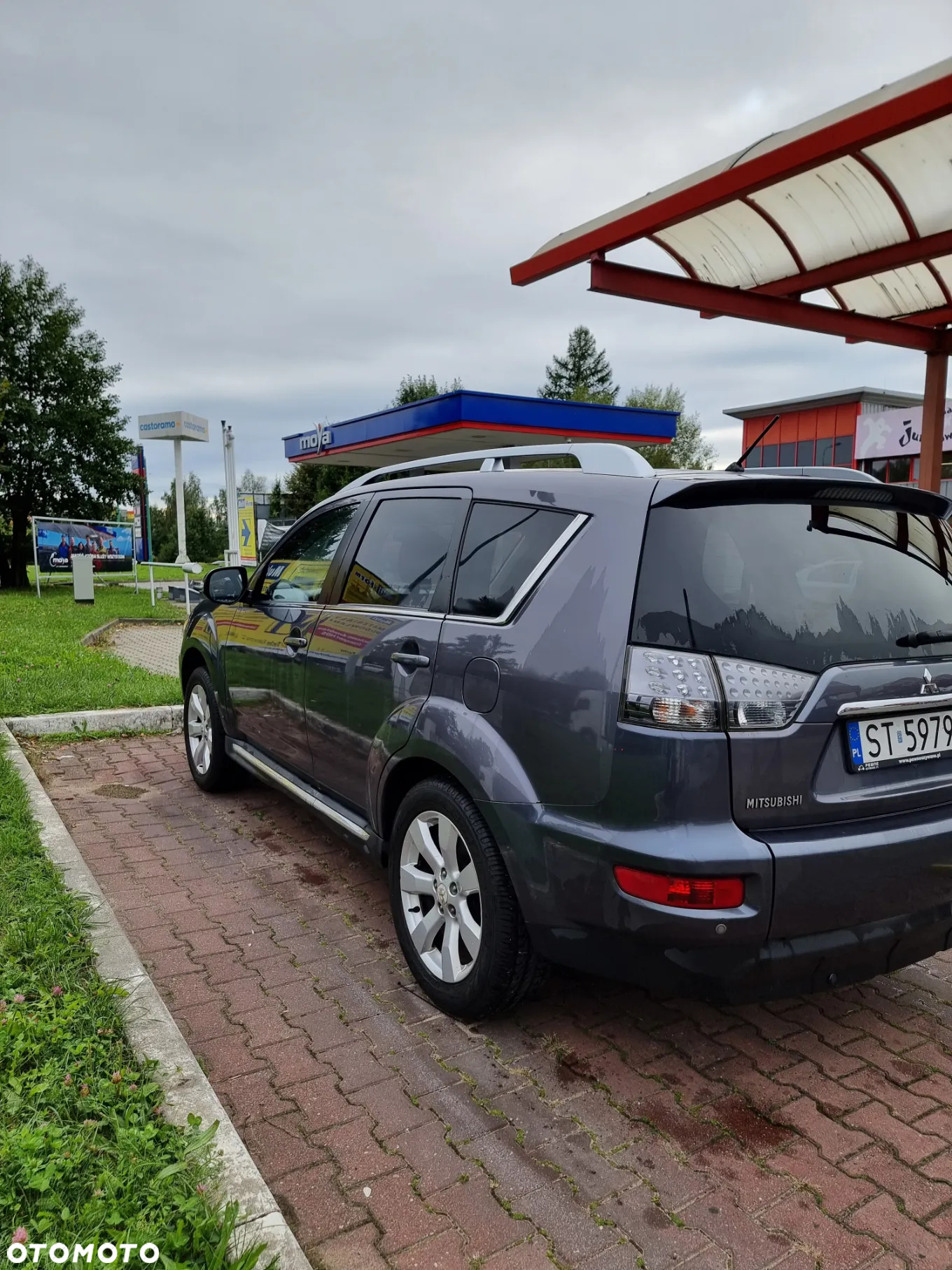 Mitsubishi Outlander 2.0 DI-D 4WD Instyle - 4