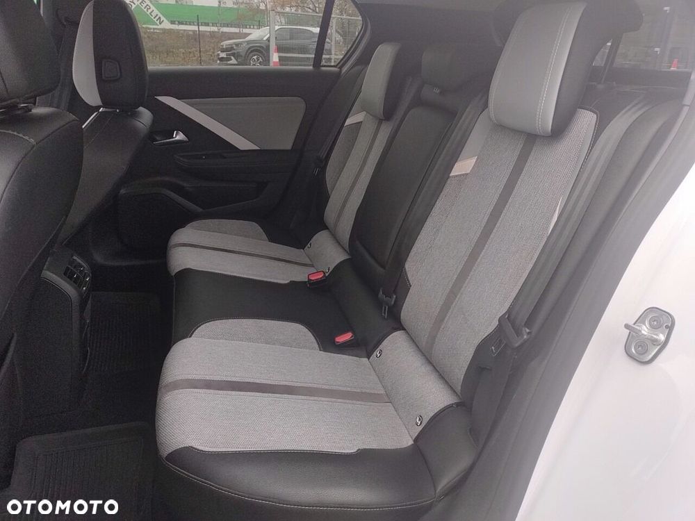 Opel Astra - 10