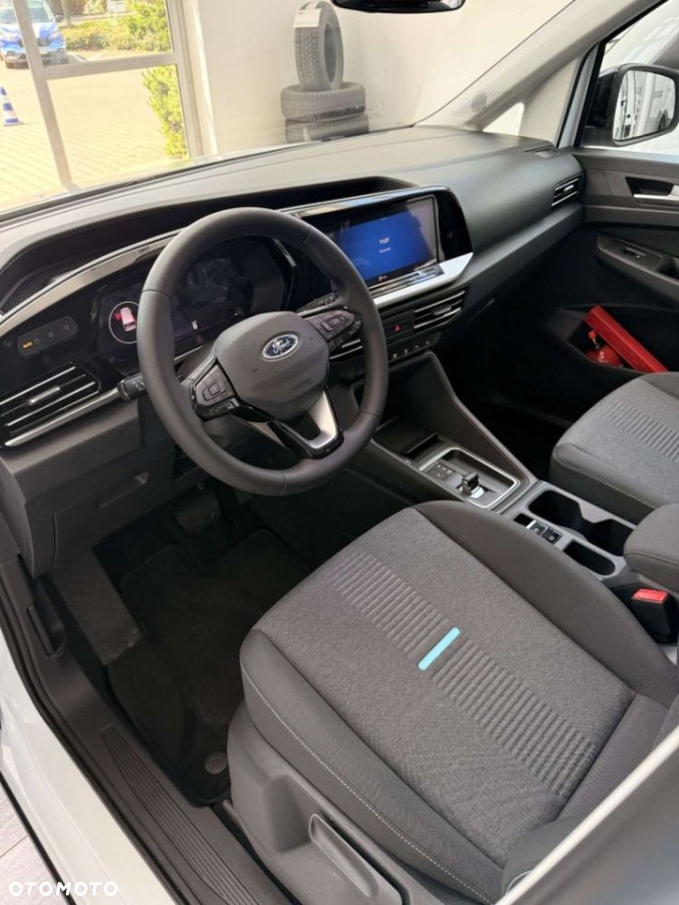 Ford Tourneo Connect Grand - 11