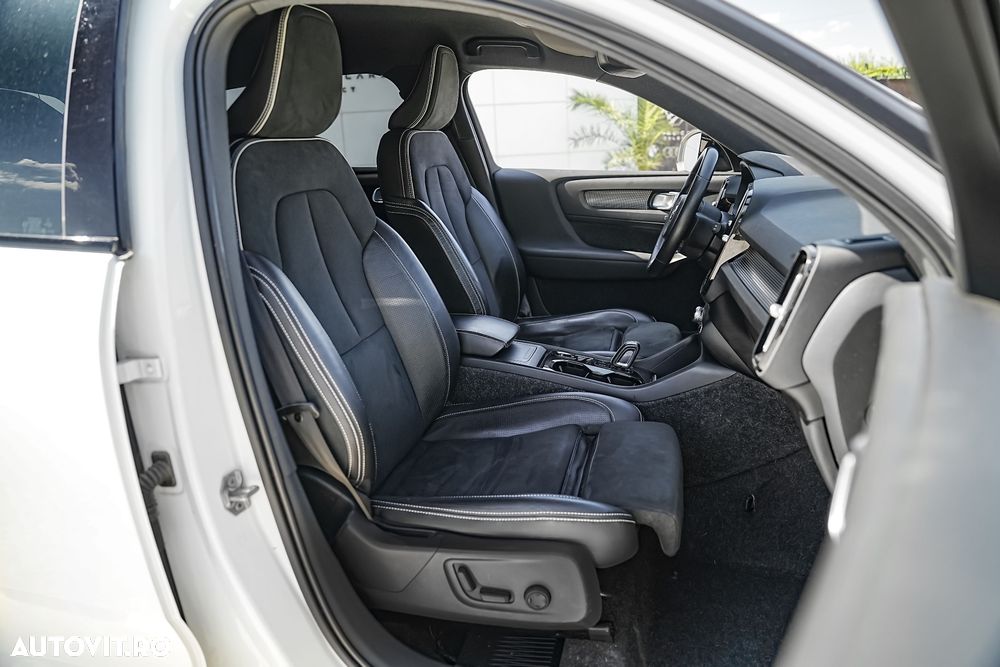 Volvo XC 40 D4 AWD Geartronic R-Design - 7