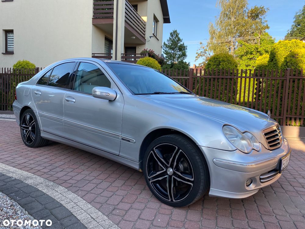 Mercedes-Benz Klasa C 200 CDI Avantgarde DPF - 1