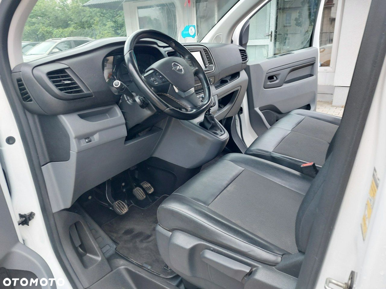 Opel Vivaro - 15