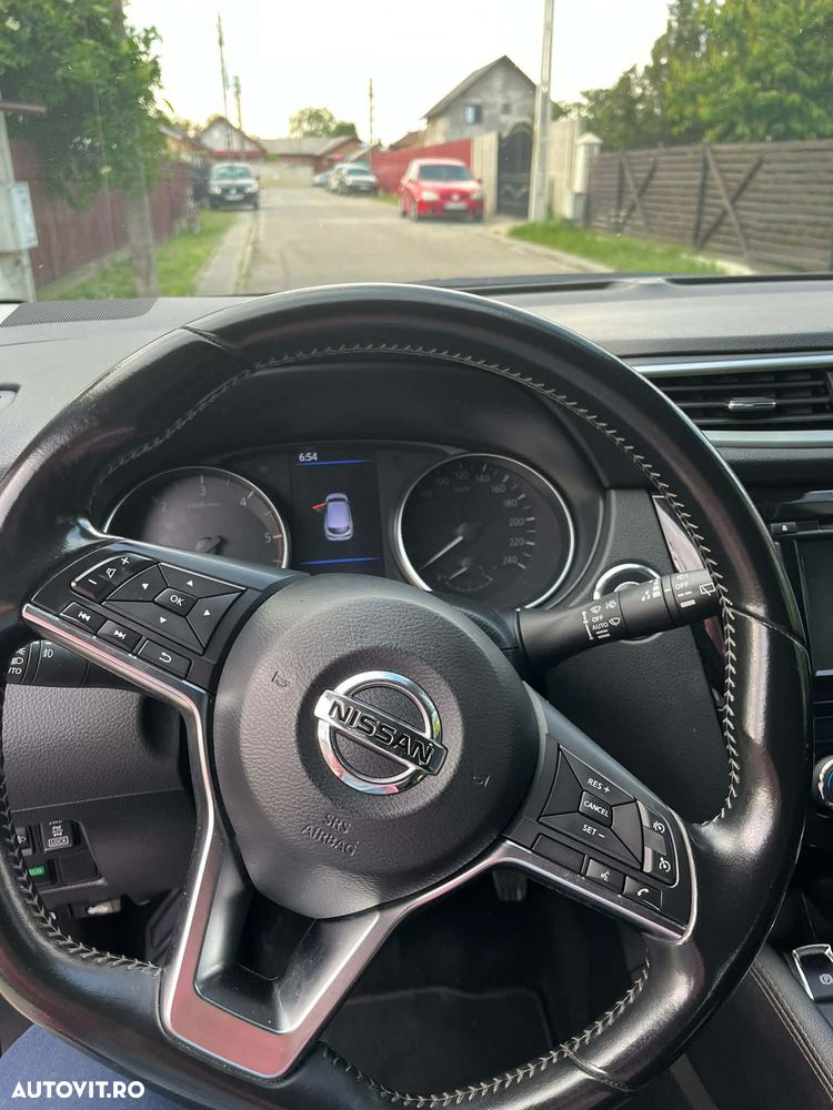 Nissan Qashqai 1.7 dCi Xtronic ALL-MODE 4x4i TEKNA - 7