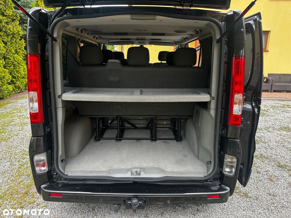 Opel Vivaro - 24