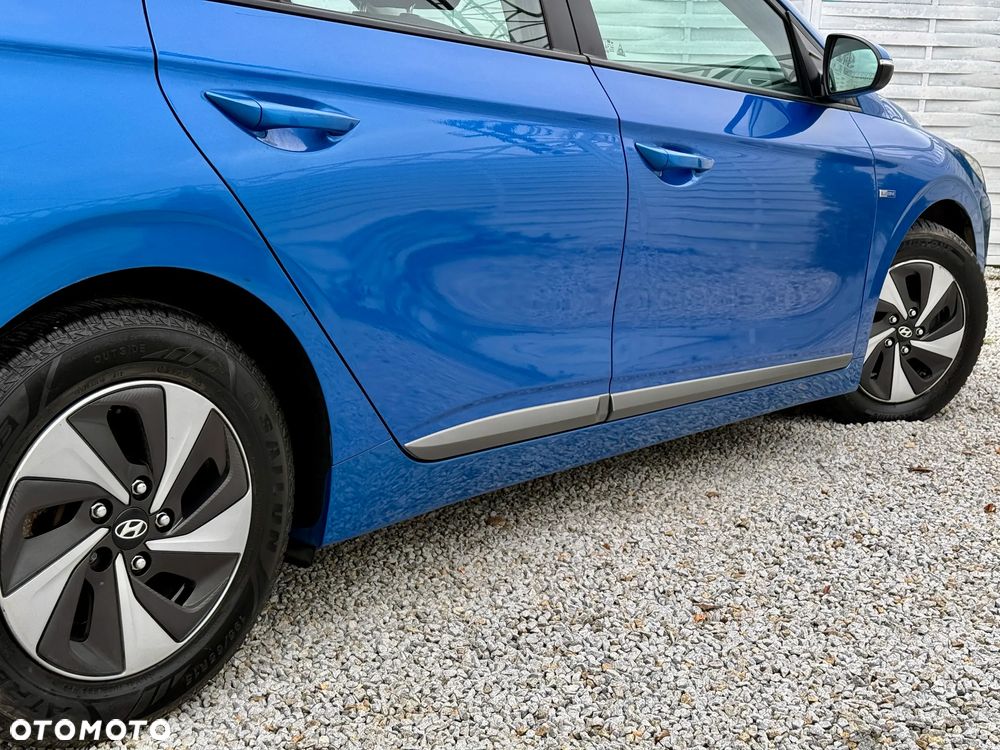 Hyundai IONIQ Hybrid Premium - 25