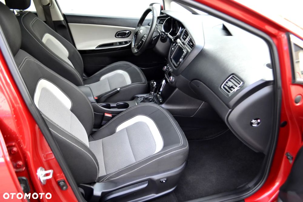 Kia Ceed 1.6 GDI L DCT - 23