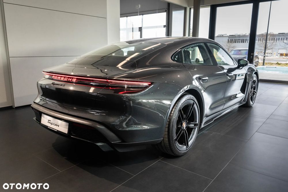 Porsche Taycan 105kWh 4S Black Edition - 3