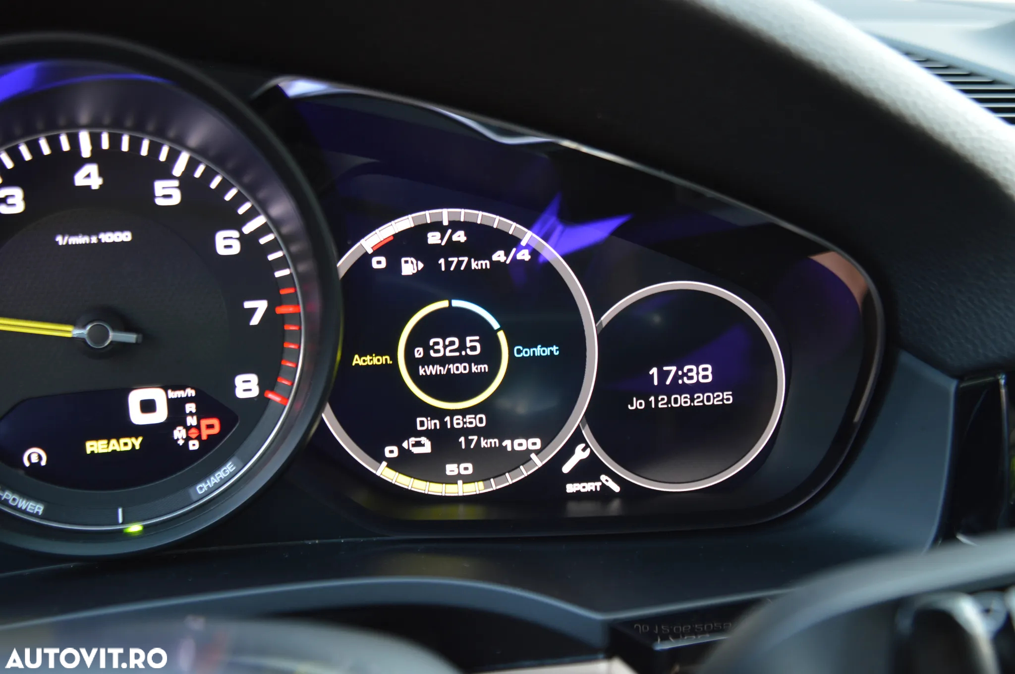 Porsche Cayenne Coupe E-Hybrid Tiptronic S Platinum Edition - 25