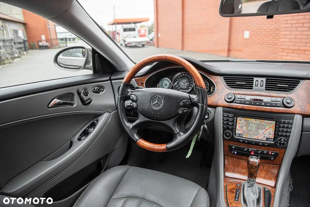 Mercedes-Benz CLS 350 - 25