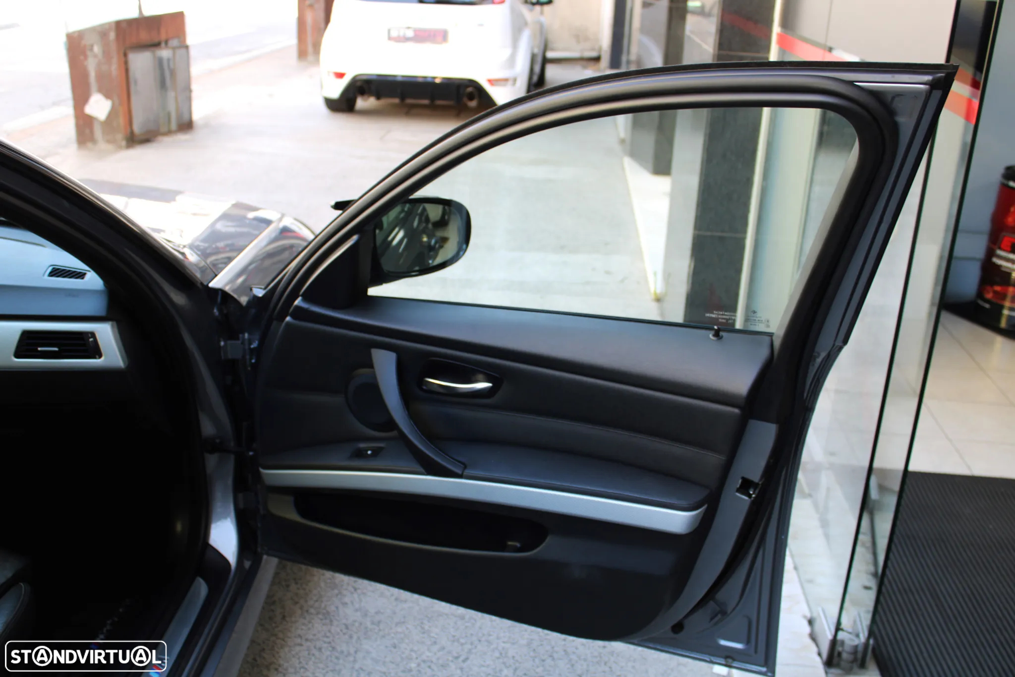BMW 320 d xDrive - 27