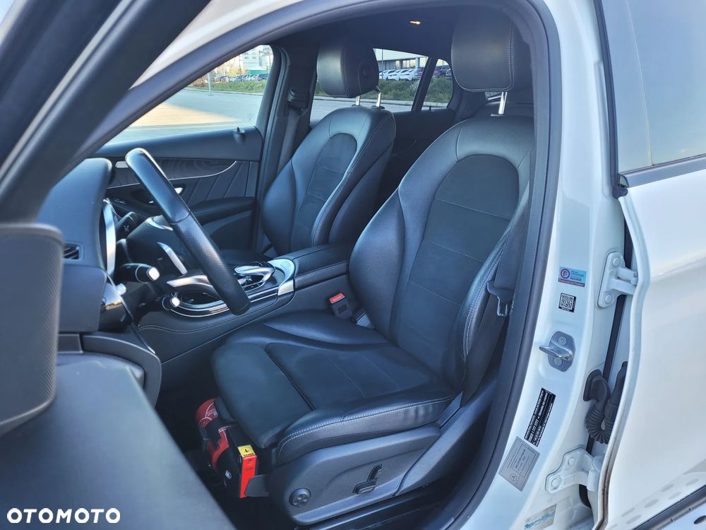 Mercedes-Benz GLC - 15