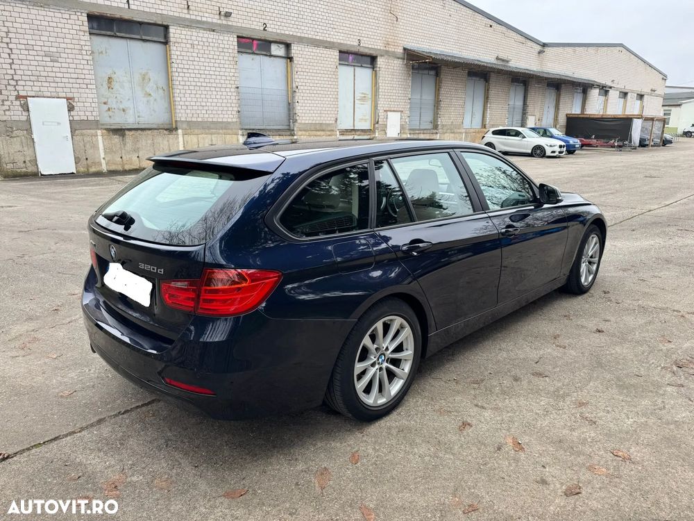 BMW Seria 3 320d Touring xDrive Aut. Luxury Line - 7