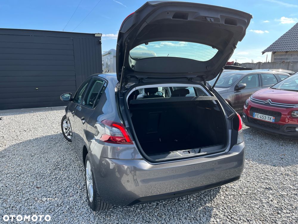 Peugeot 308 1.5 BlueHDi Active Pack S&S EAT8 - 26
