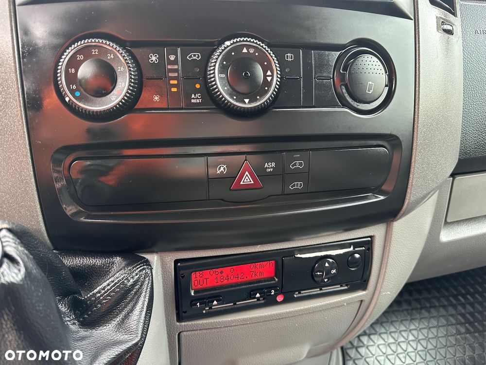Volkswagen Crafter - 26