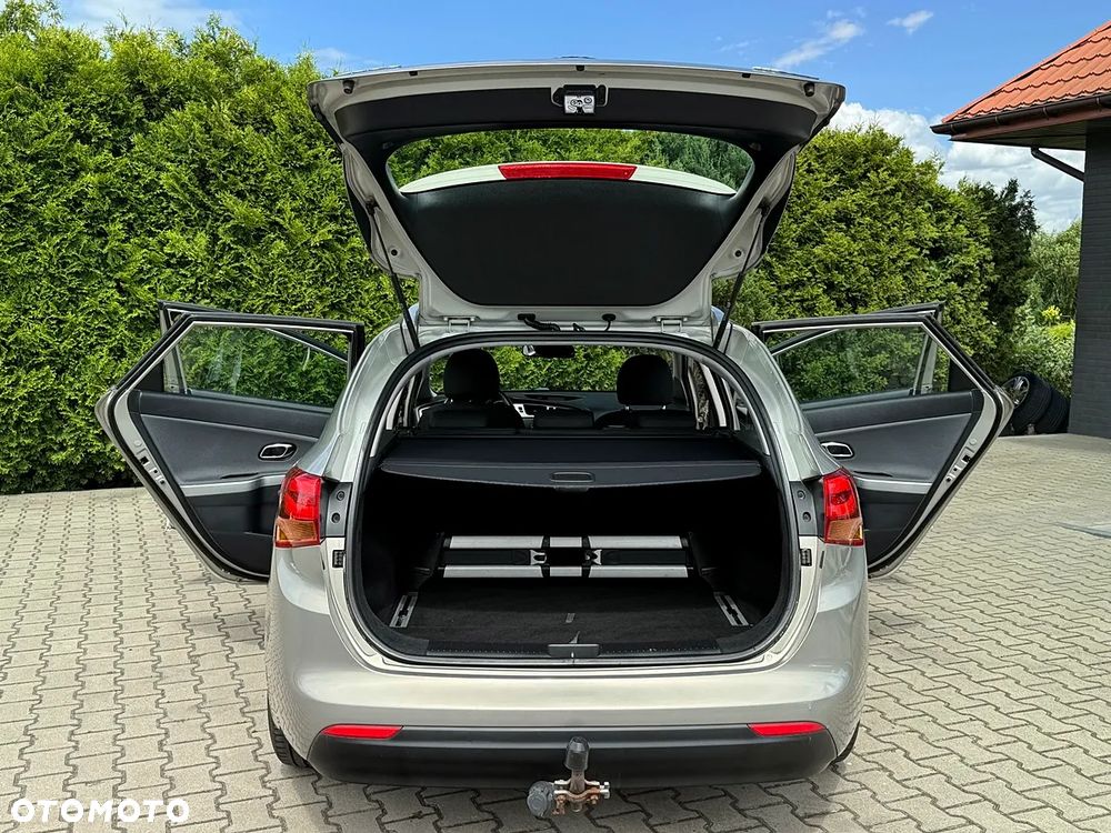 Kia Ceed 1.6 GDI XL - 24