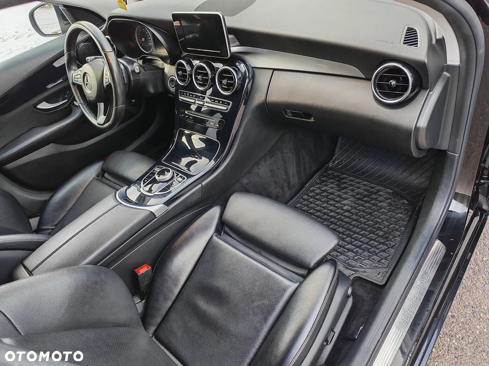 Mercedes-Benz Klasa C 200 d 7G-TRONIC - 34
