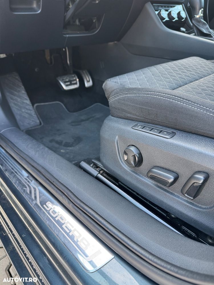 Skoda Superb 2.0 TDI DSG Style - 11