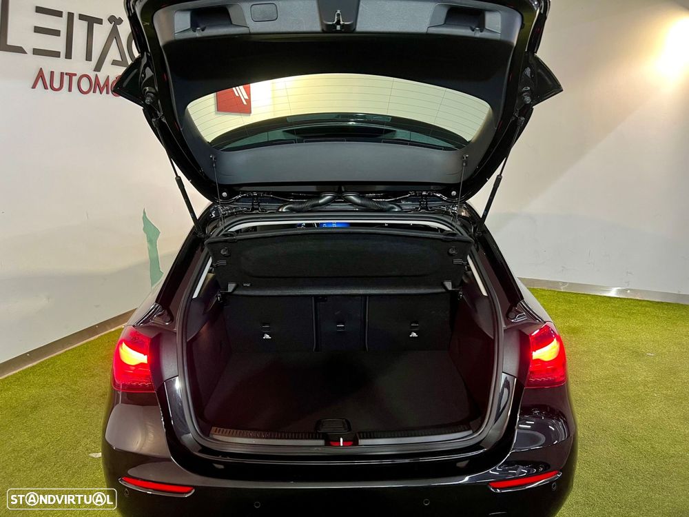 Mercedes-Benz A 250 e - 25