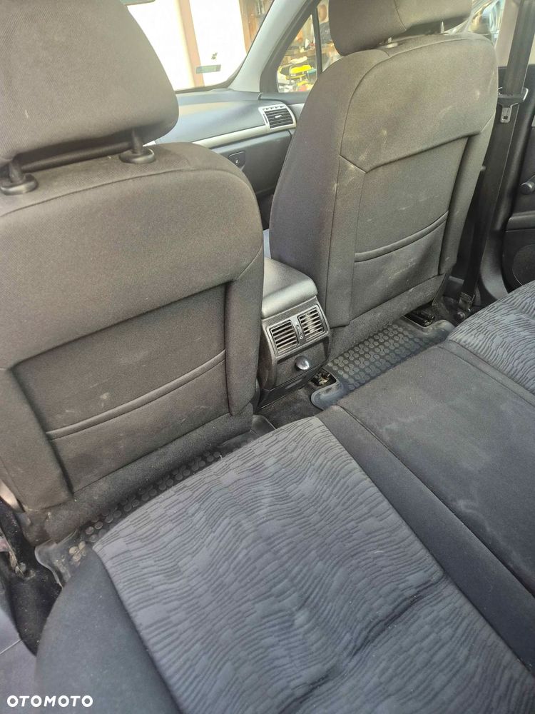Peugeot 407 1.6 HDi Presence - 14